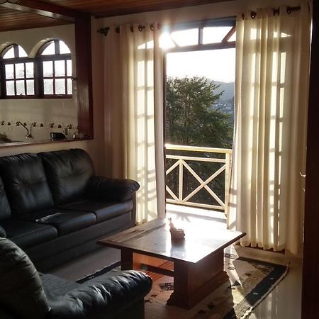 Apartamento Campos Do Jordao Villa Bagian luar foto