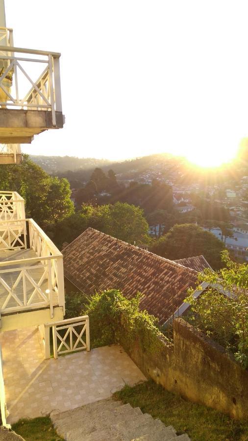 Apartamento Campos Do Jordao Villa Bagian luar foto