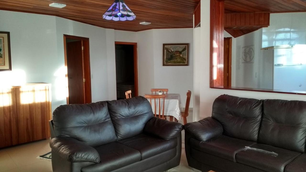 Apartamento Campos Do Jordao Villa Bagian luar foto